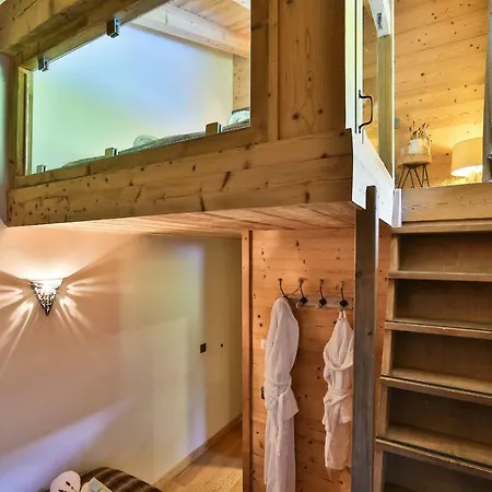 Chalet Jewel